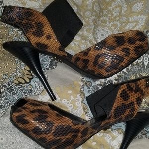 Vera Wang Animal Print Stillettos